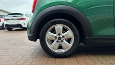 MINI Hatchback 1.5 Cooper Classic 3dr Auto Petrol Hatchback